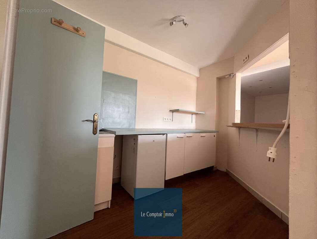 Commerce à ARVEYRES