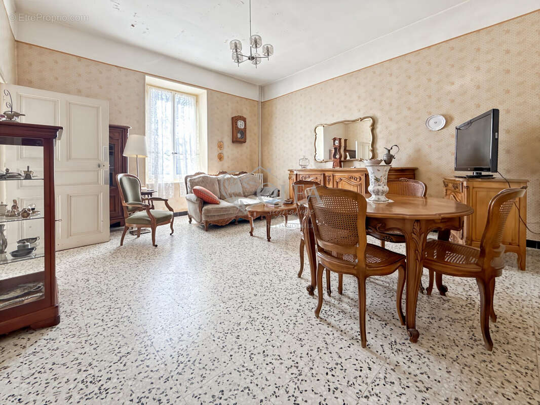 Maison à UZES