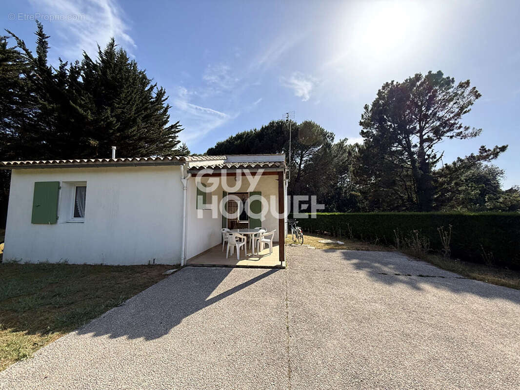 Maison à LA FLOTTE