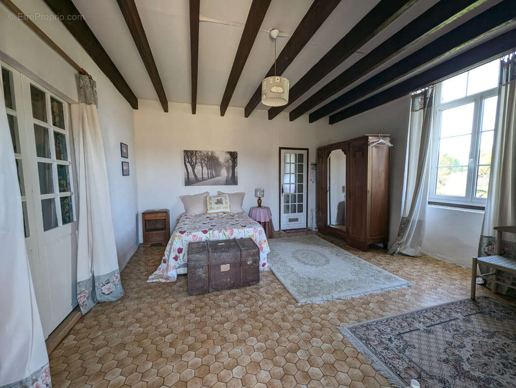 Maison à CASTILLONNES