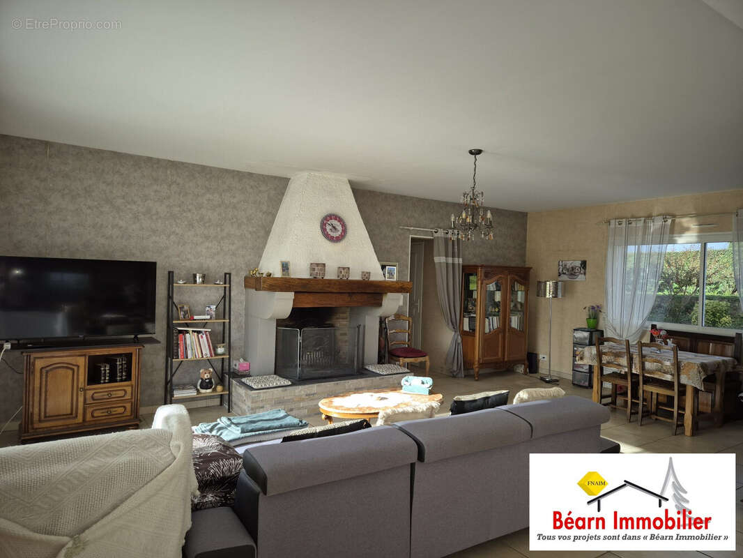 Maison à SAUVETERRE-DE-BEARN