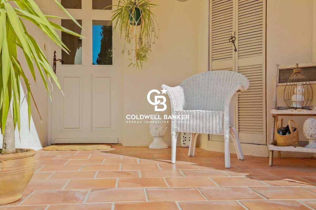 Maison à CARQUEIRANNE