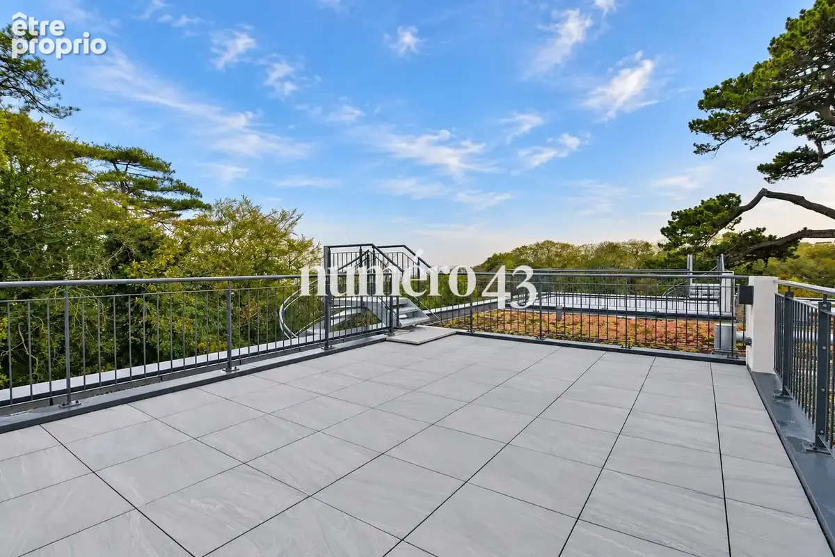 Appartement 3 pièces 85 m² à vendre à Brest (29200) - photo 2