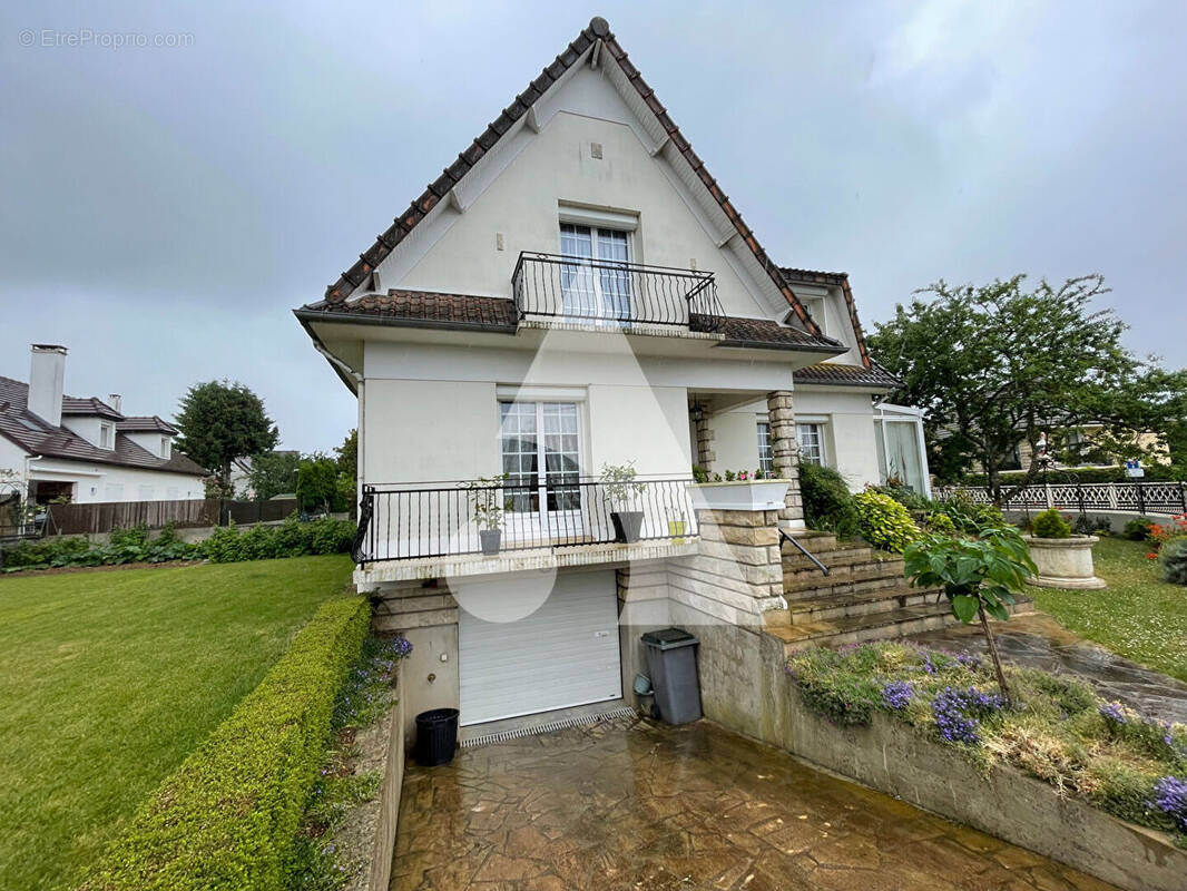 Maison à NOISEAU