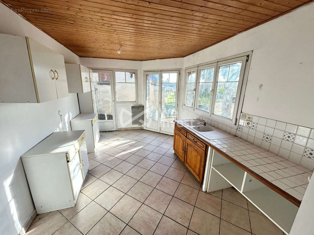 Maison 155 m² à Villemandeur  - photo 3