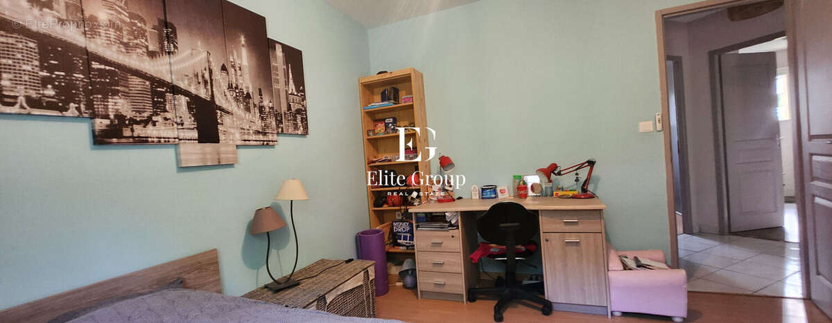 Maison à SAINT-CHAMASSY