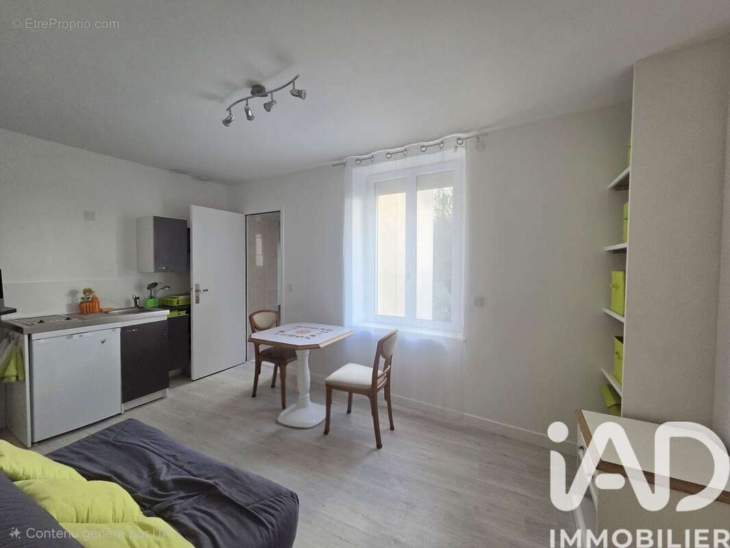 Photo 2 - Appartement à QUINCY-VOISINS