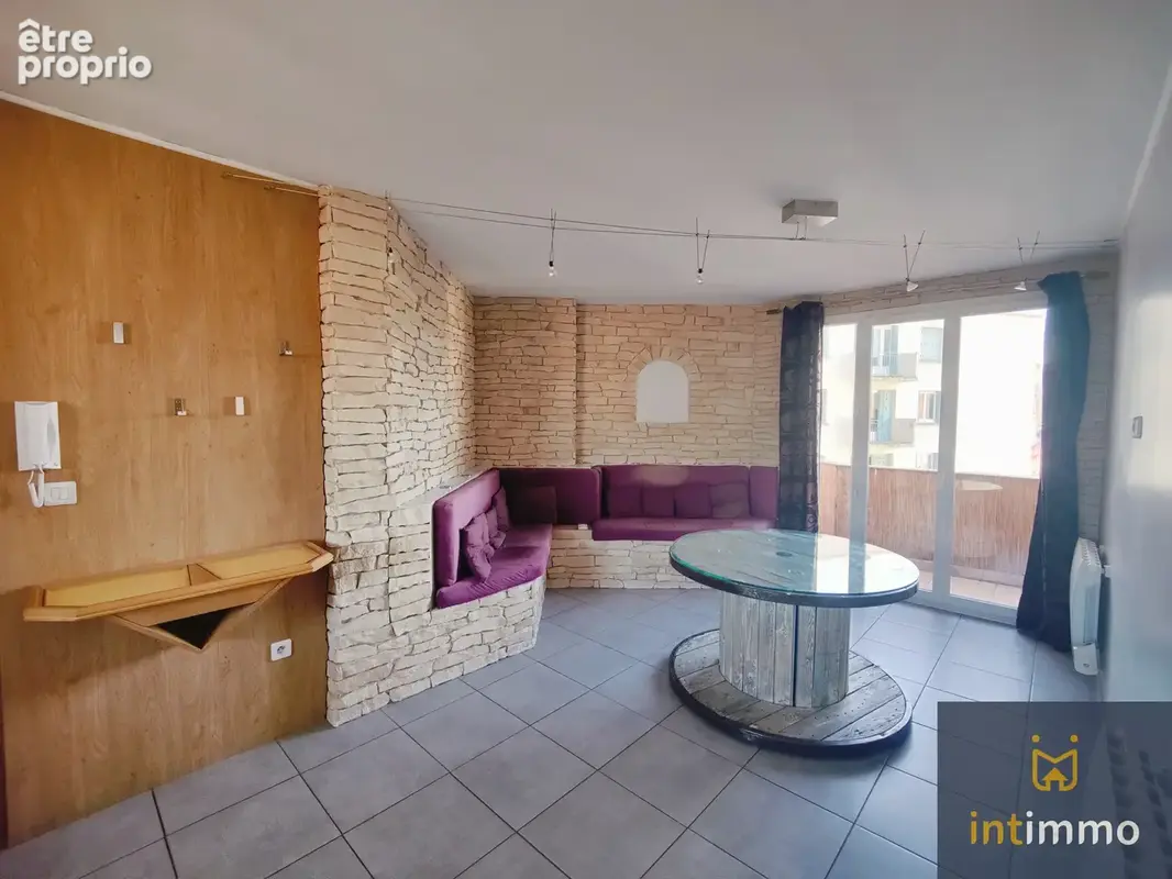 Appartement T3 avec balcon et cave   Bourgoin-Jallieu - photo 2