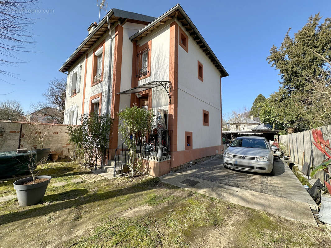 Maison à VAUCRESSON