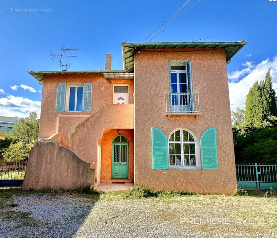 Maison à FREJUS