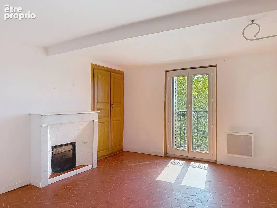 MONTAUROUX _Maison de village de 105 m²  6 pièces dont 5 chambres - photo 2