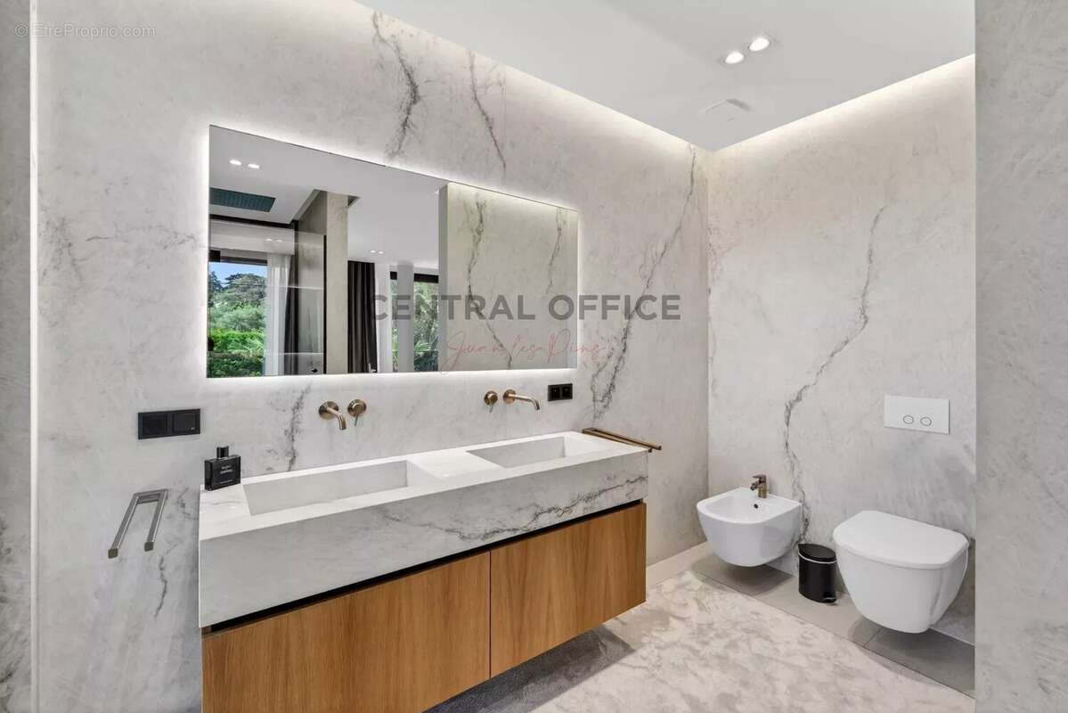 CAP D'ANTIBES- versant Ouest, villa contemporaine neuve d’exception dans un domaine privé - photo 31