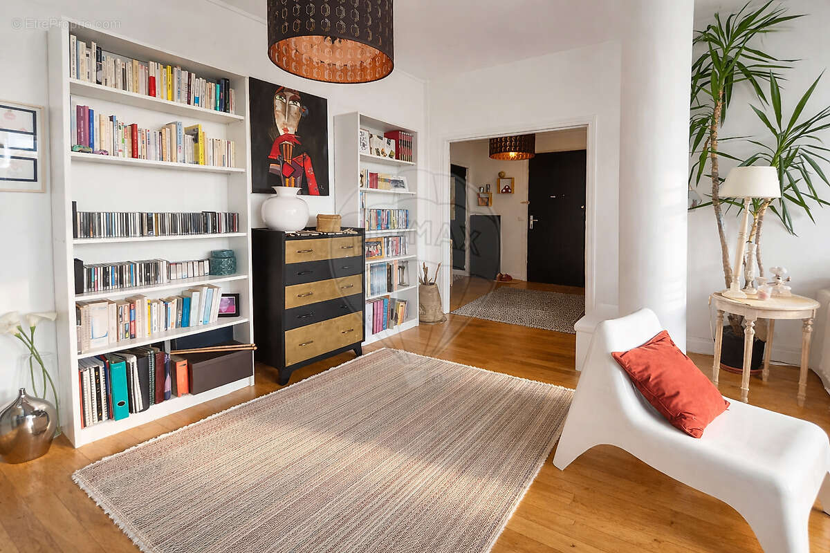 Appartement à VERNEUIL-EN-HALATTE