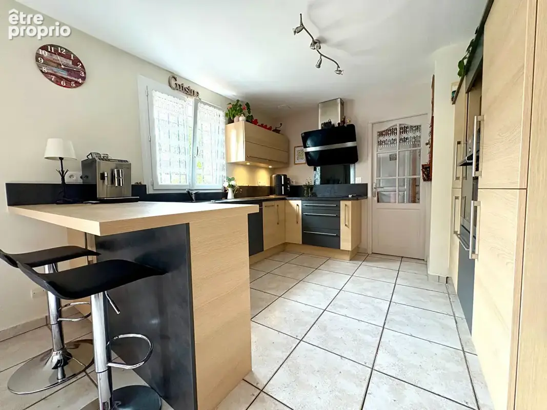 Maison Villejust 5 pièce(s) 96.35 m2 avec jardin - photo 5