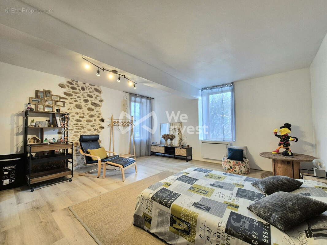 Maison à CRAMPAGNA