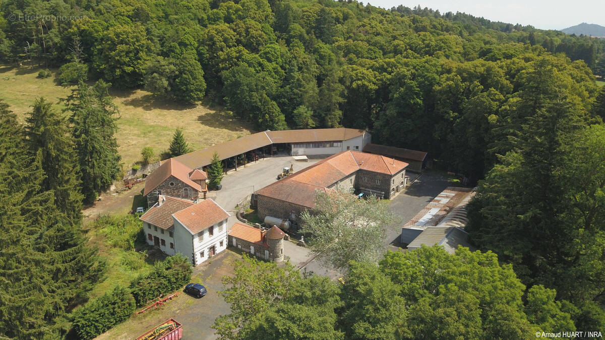 Maison à CLERMONT-FERRAND