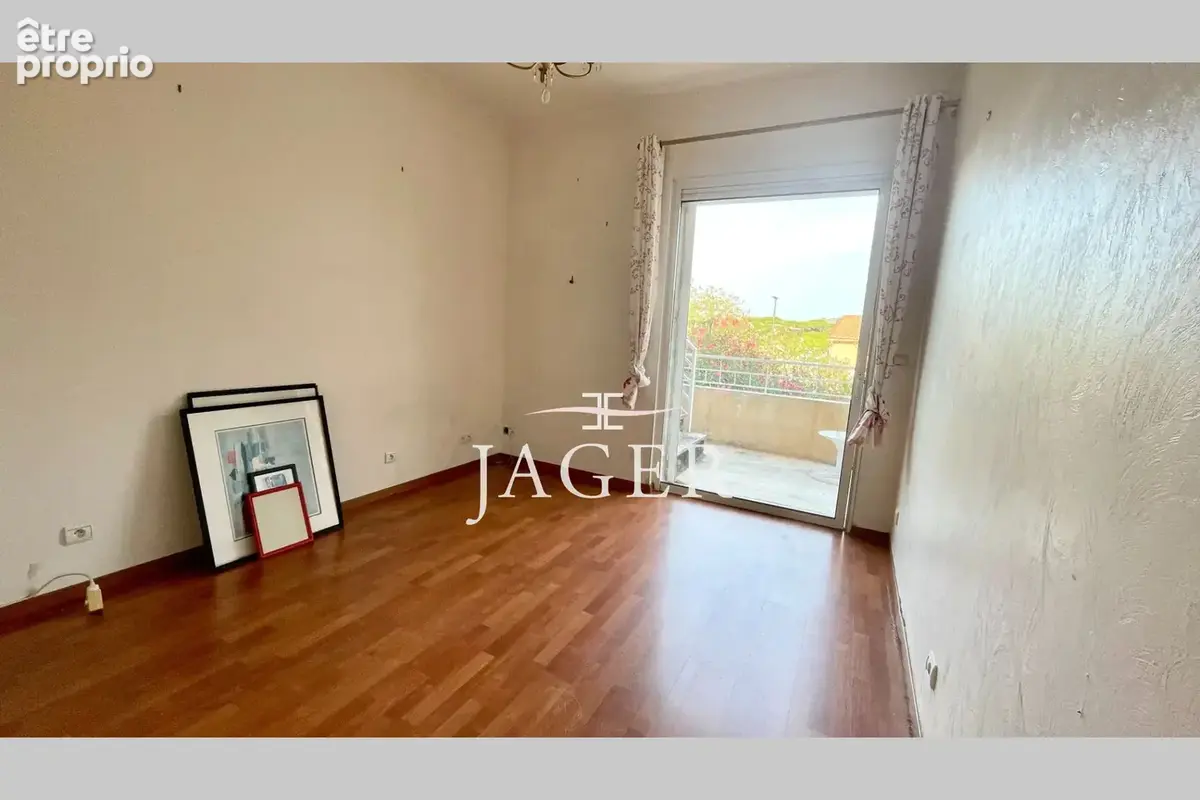 Appartement 53 m² à Sainte-Maxime  - photo 4