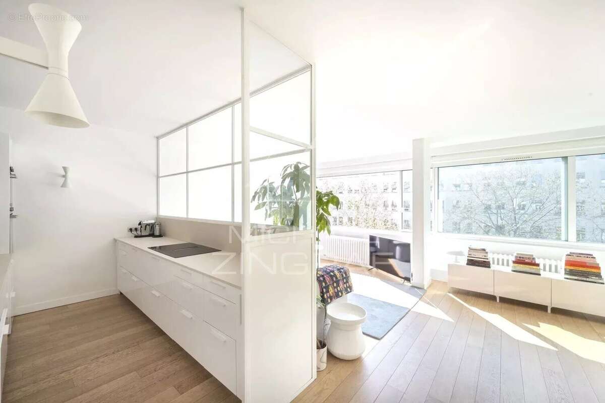 Appartement à PARIS-7E