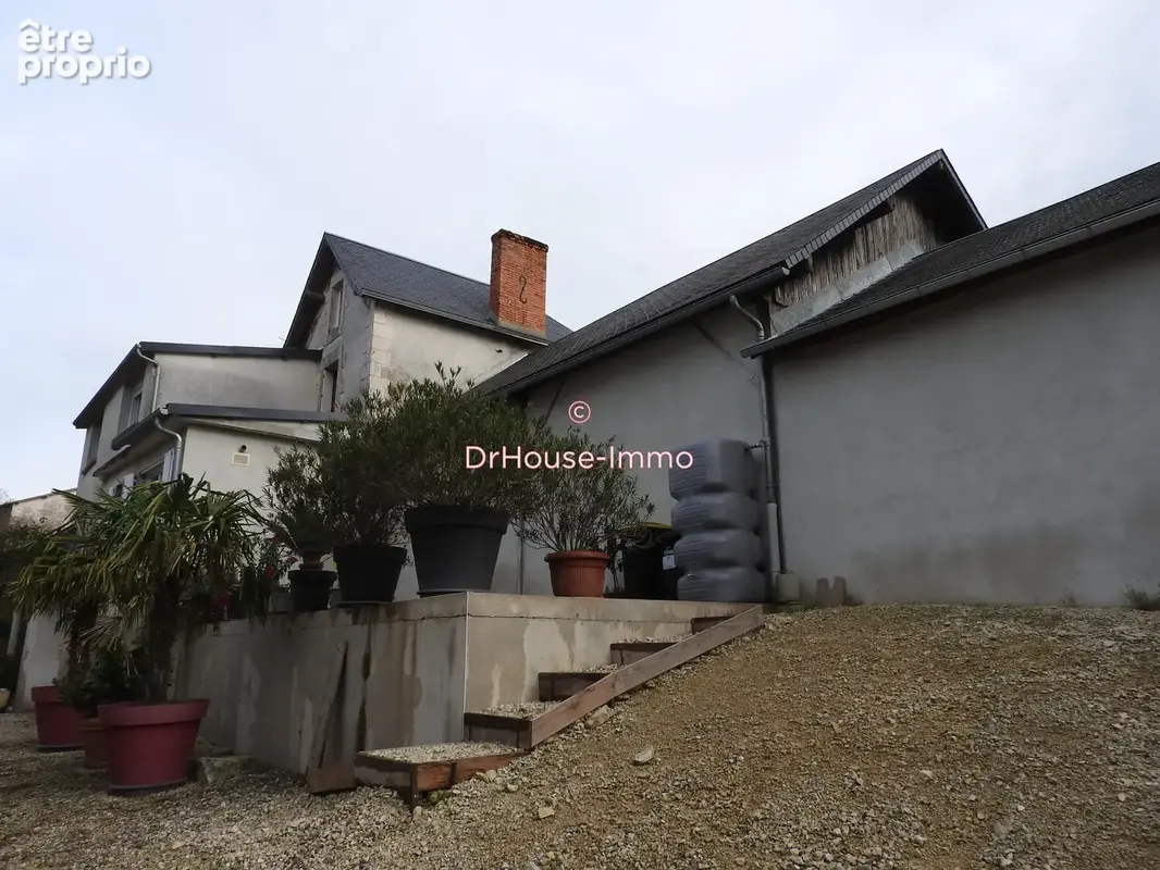 Maison 173 m² à Saint-Martin-L'ars  - photo 5
