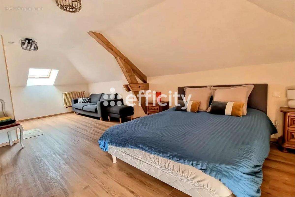 Appartement à CLUNY