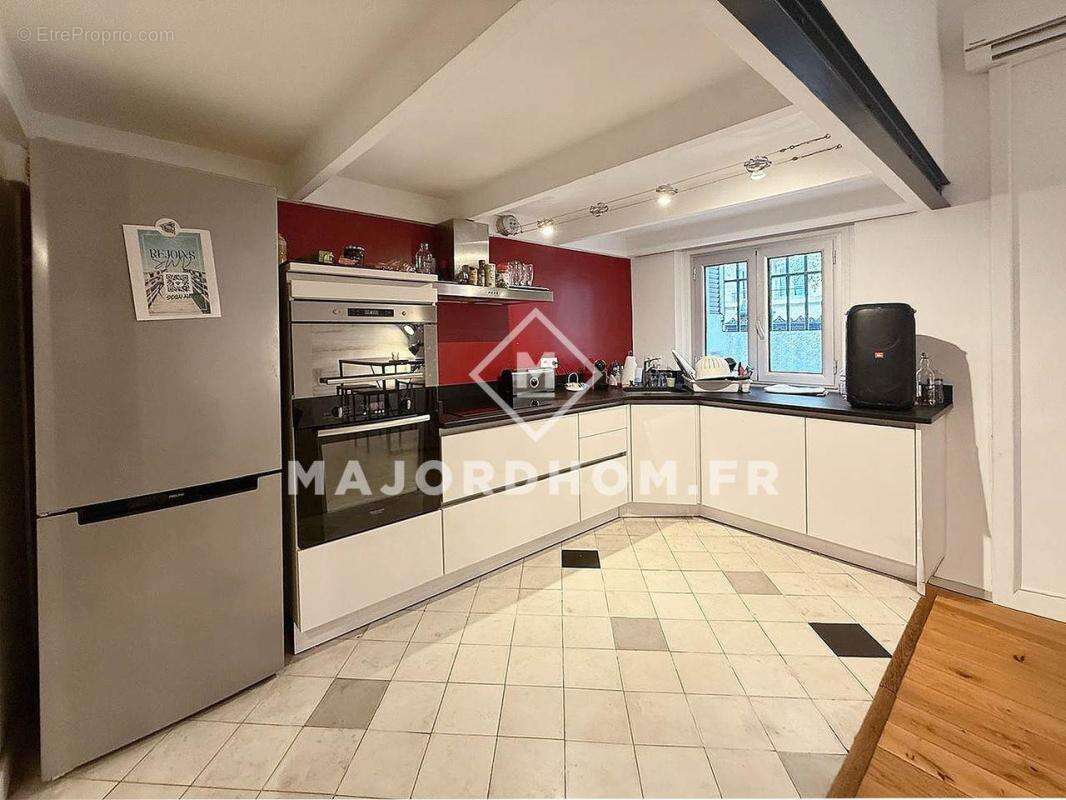 Appartement à MARSEILLE-6E