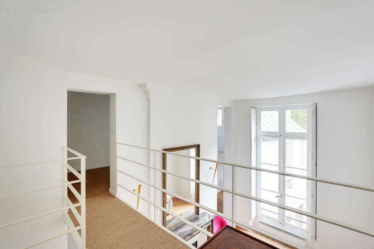 Appartement à PARIS-3E