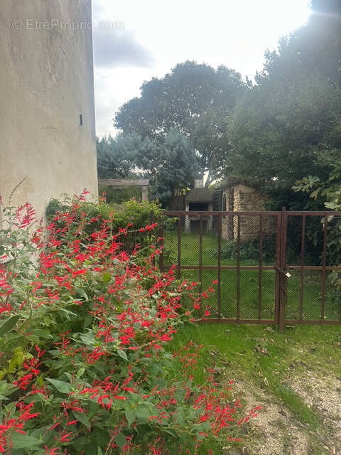 Maison à COURTHEZON