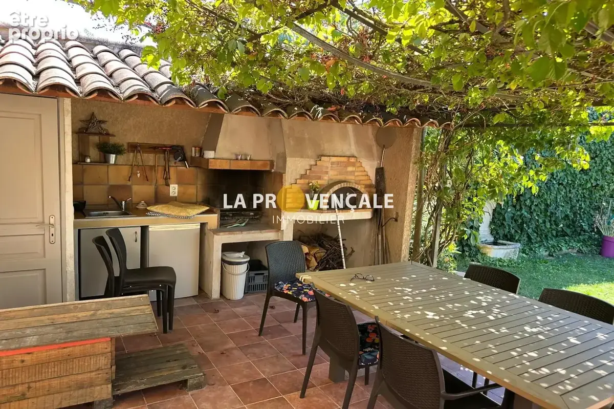 Maison 5 pièces 140 m² à vendre à Meyreuil (13590) - photo 2
