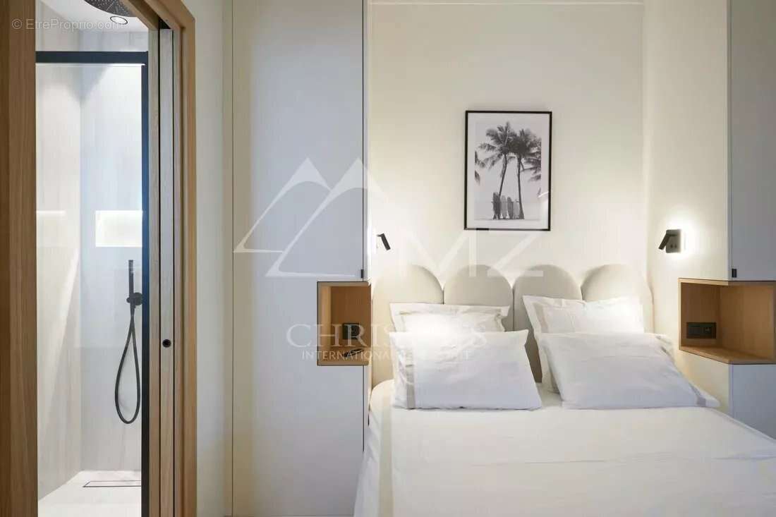 Cannes la croisette splendide appartement renove 3 chambres vue mer - photo 18