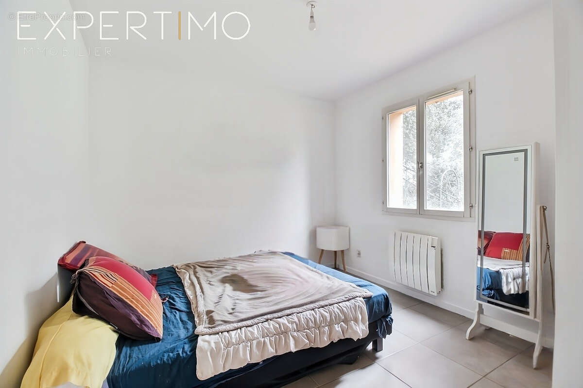 Pourrières : Maison T5 de Plain-Pied avec Piscine et Grand Jardin au Calme - photo 12
