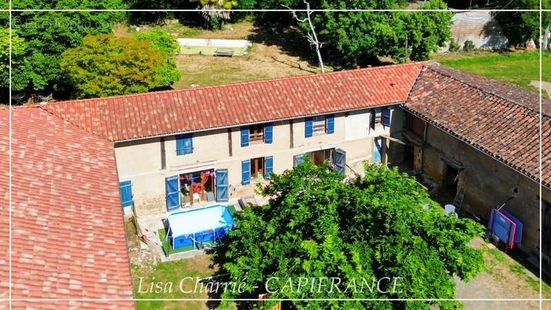 Propriete à vendre 11 pièces de 406 m2 habitables au total, avec dépendance sur 5261 m2 proche de NOGARO (32) - photo 3