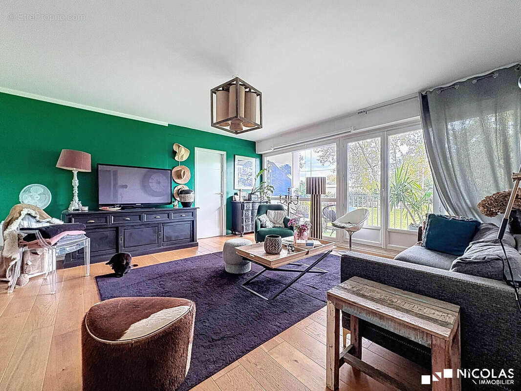 Appartement à BORDEAUX