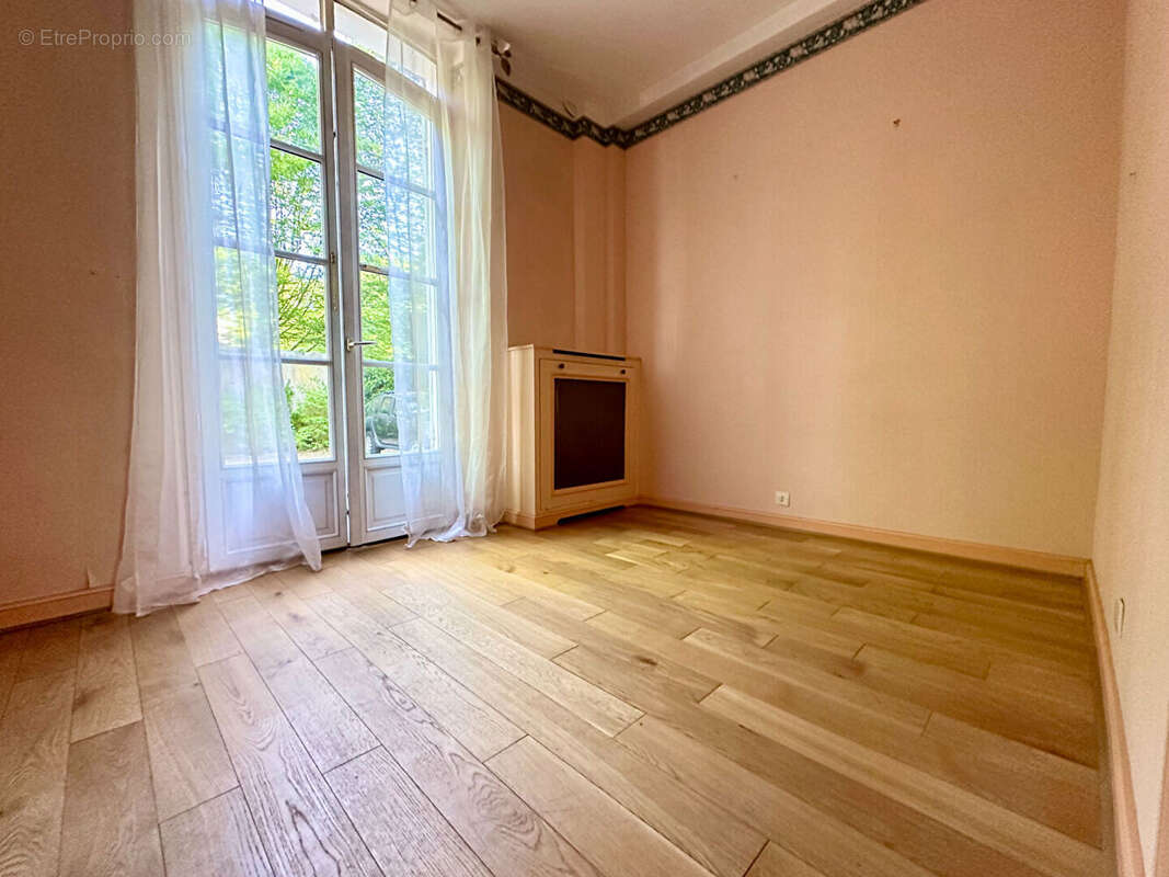 Appartement à MAISONS-LAFFITTE
