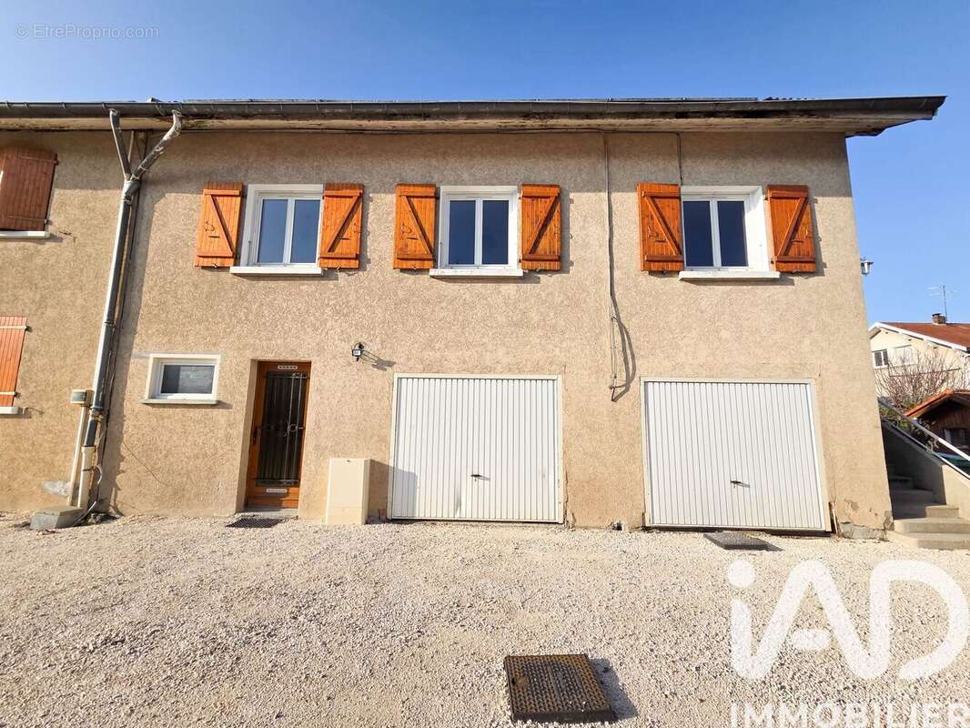 Photo 2 - Appartement à POISAT