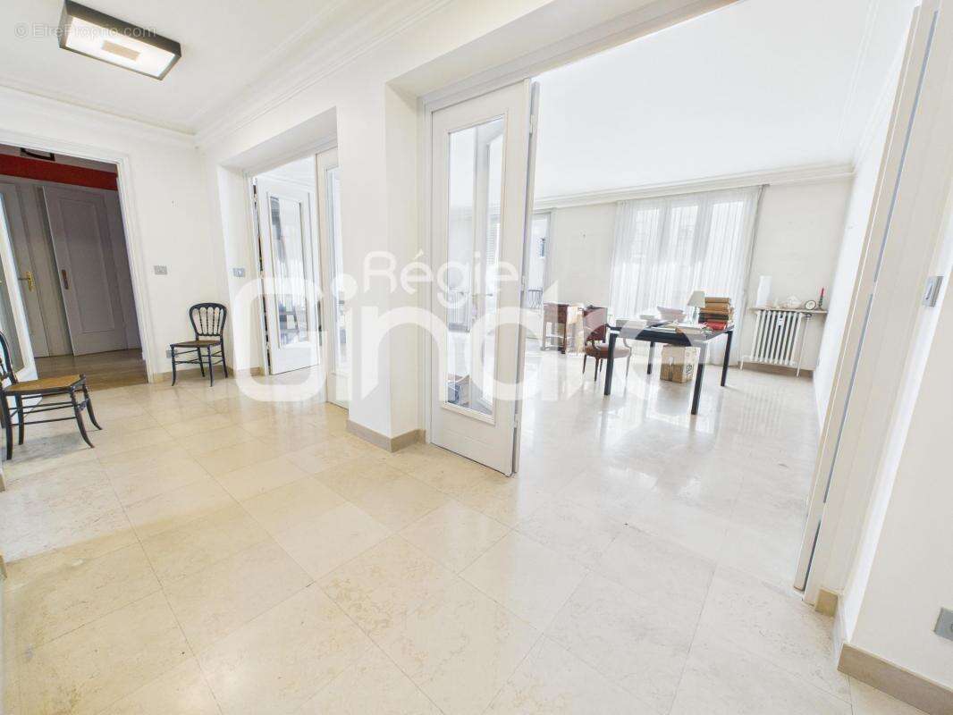 Appartement à LYON-6E
