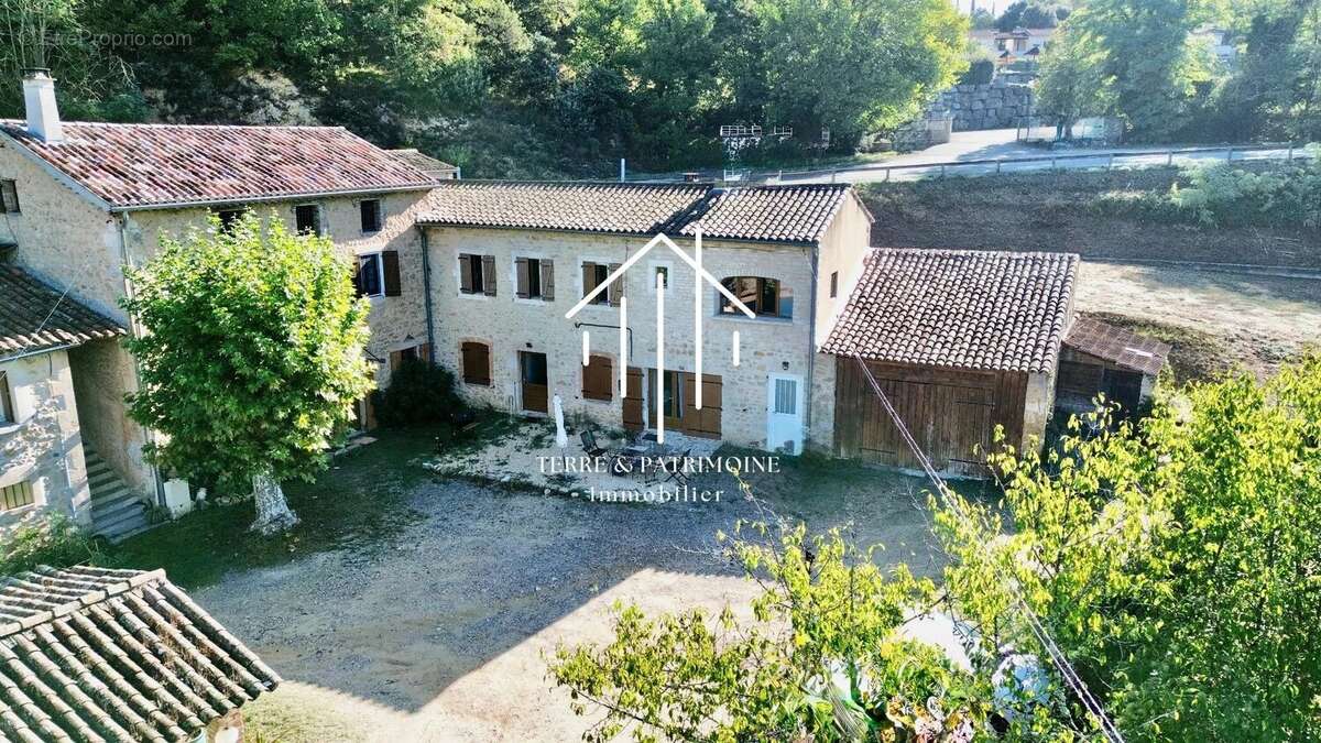 Ensemble immobilier proche  Vallon-Pont-d’Arc - photo 9