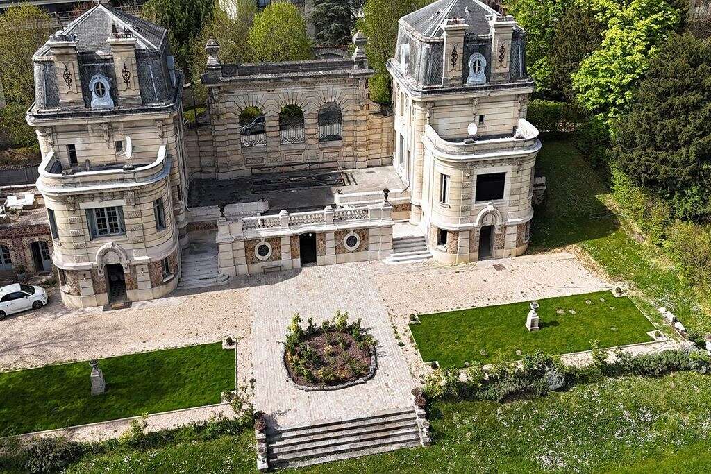 Maison à LOUVECIENNES