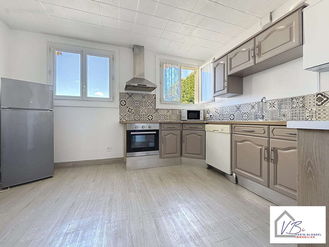 Appartement à SAINT-MAURICE-D&#039;ETELAN