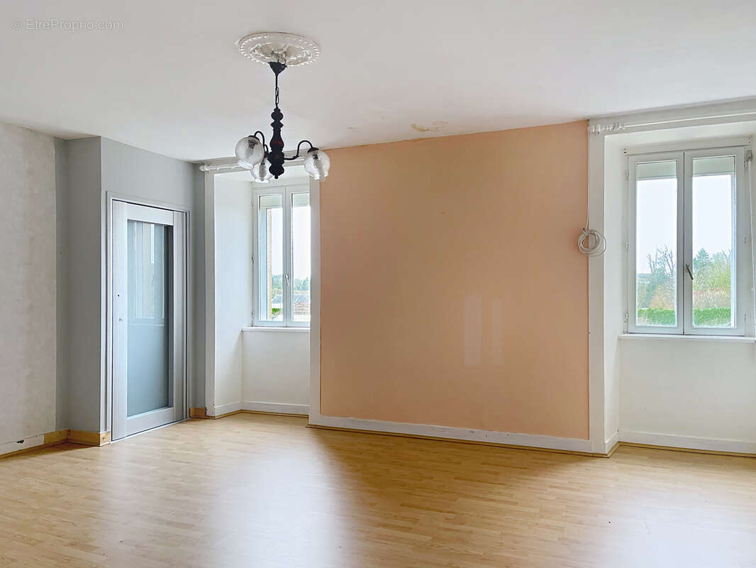 Maison à TORIGNI-SUR-VIRE