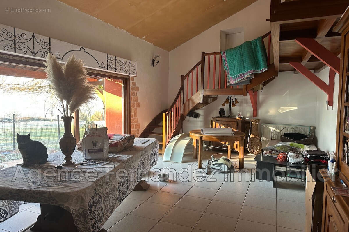 Maison 135 m² à Semur-En-Brionnais  - photo 4