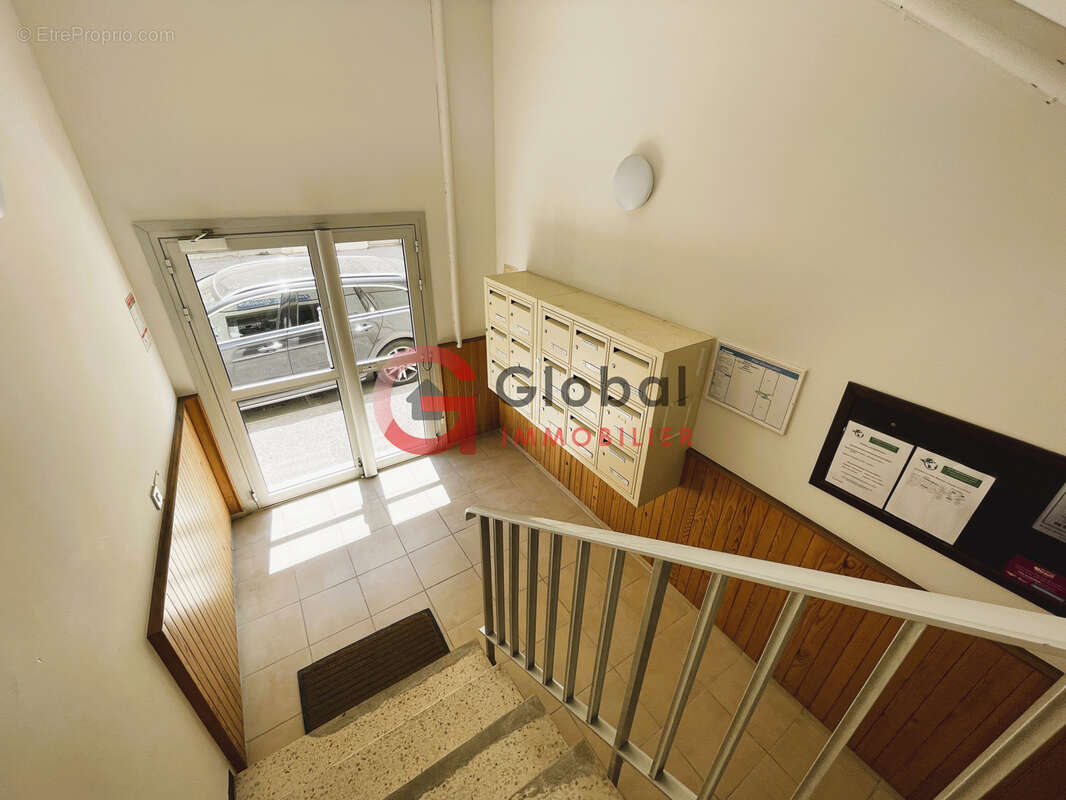 Appartement t3 / vue étang de thau - photo 2