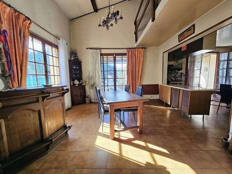 Maison à LE CRES
