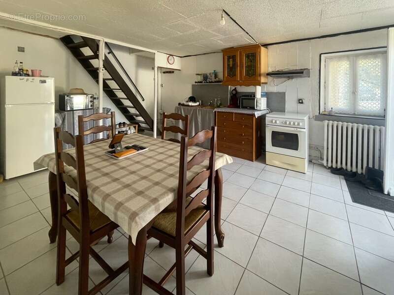 Dpt Cher (18), à vendre JOUET SUR L'AUBOIS maison 3 pièces - photo 5