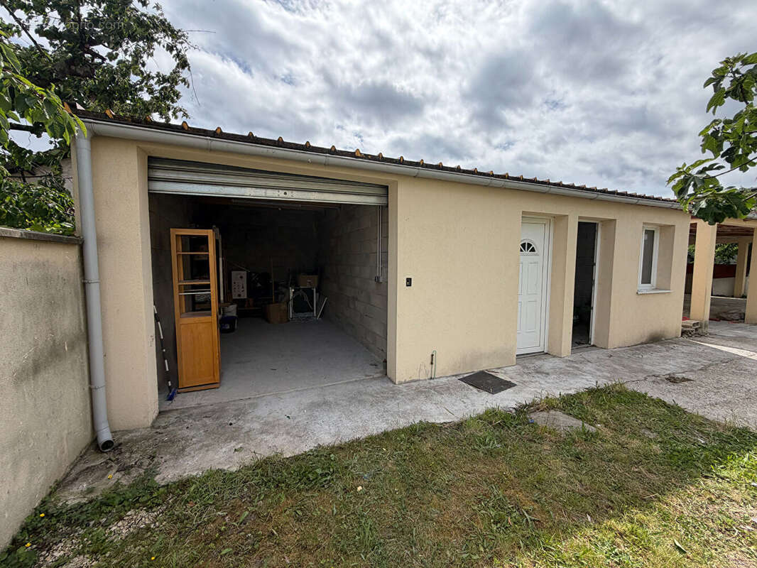 Appartement à LE BLANC-MESNIL