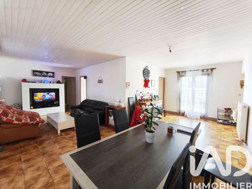 Photo 6 - Maison à COURS-DE-PILE