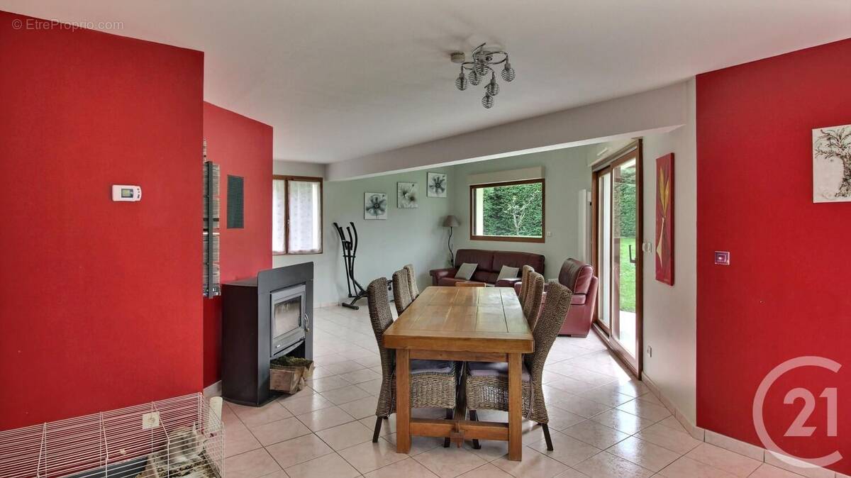 Maison 133 m² à Thollon-Les-Memises  - photo 2