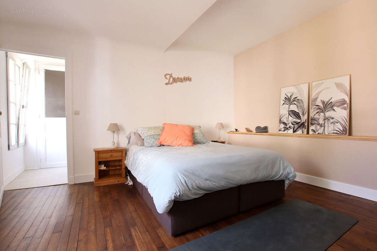 Maison de ville atypique 239 m² dans le centre de Niort - photo 12