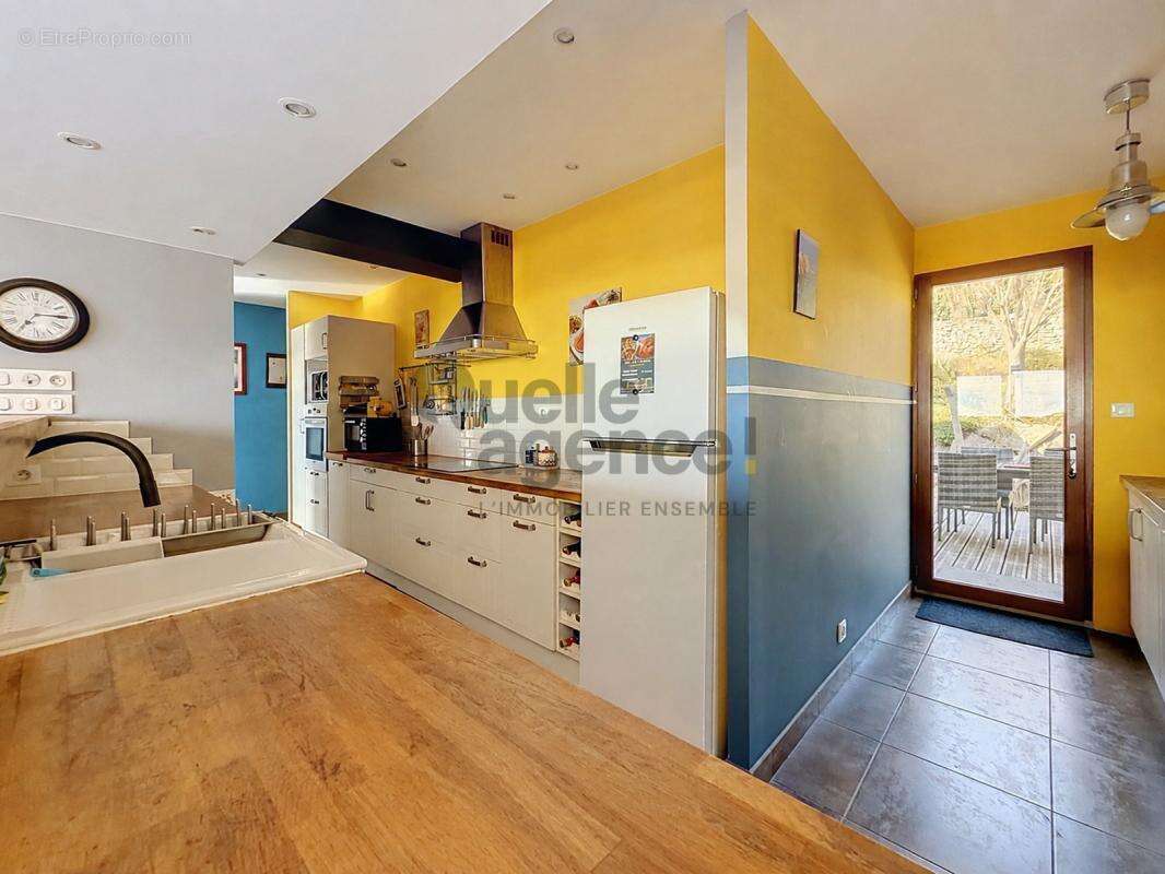 Maison 9 pièces de 216 m2 à Plouhinec - photo 8