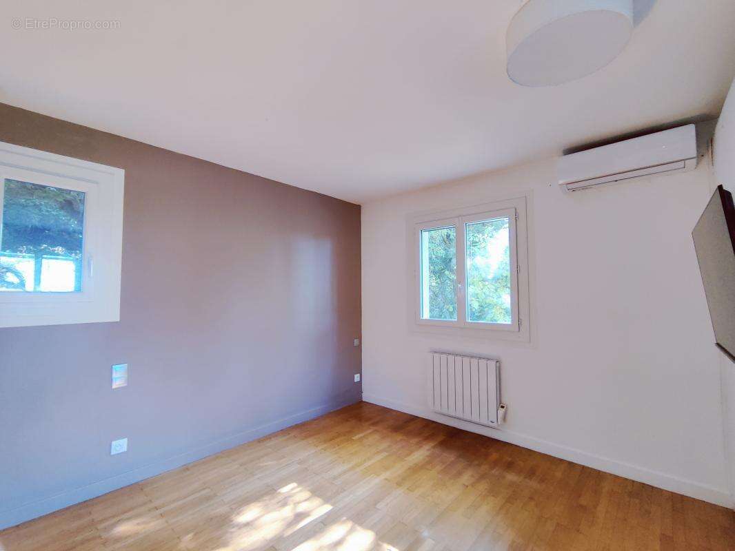 Maison à SAINT-GENIX-SUR-GUIERS