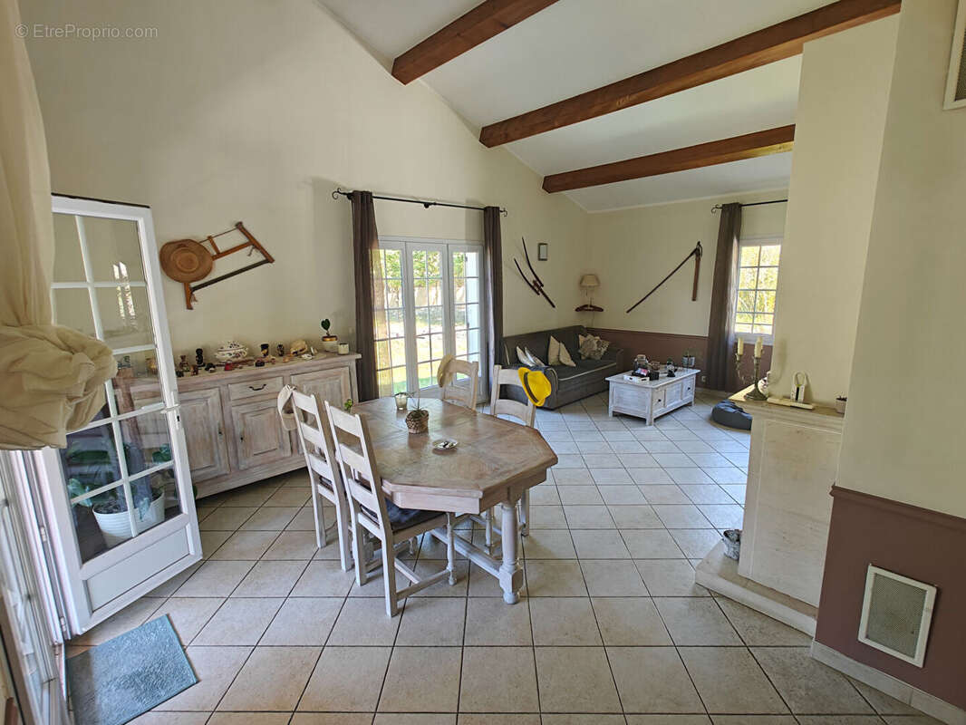 Maison à LA VALETTE-DU-VAR